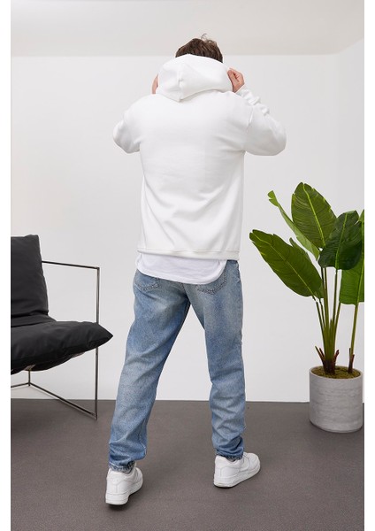 Stay Tuned Beyaz Kapüşonlu Sweatshirt fırsatları