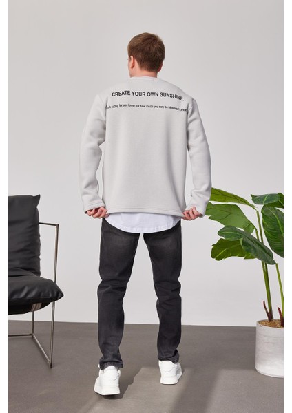 Arkası Yazılı Gri Sweatshirt