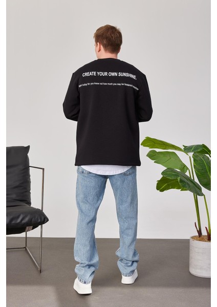 Arkası Yazılı Siyah Sweatshirt