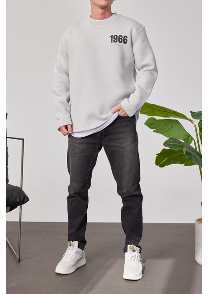 1966 Baskılı Gri Sweatshrt fırsatları