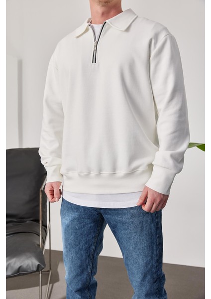 Yakası Fermuarlı Basic Beyaz Sweatshirt modelleri
