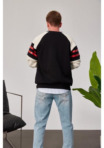 Og Baskılı Siyah Sweatshirt fırsatları