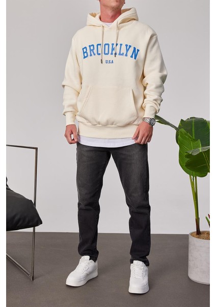 Brooklyn Baskılı Krem Sweatshirt fırsatları