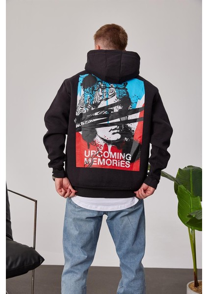 Renkli Heykel Baskılı Siyah Kapüşonlu Sweatshirt