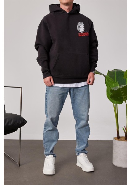 Renkli Heykel Baskılı Siyah Kapüşonlu Sweatshirt fırsatları