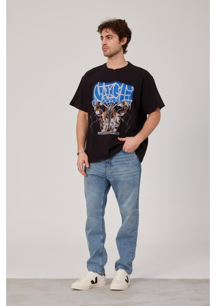 Kelebek Baskılı Yıkamalı Siyah Tshirt