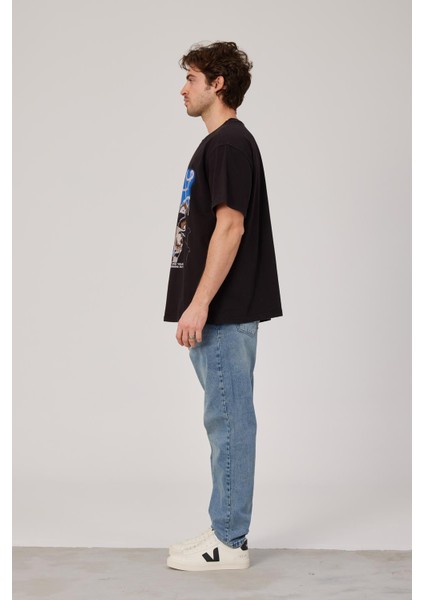 Kelebek Baskılı Yıkamalı Siyah Tshirt