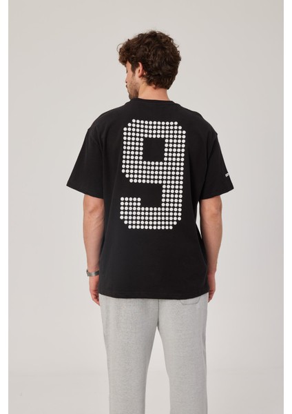 9 Rakam Baskılı Siyah Tshirt