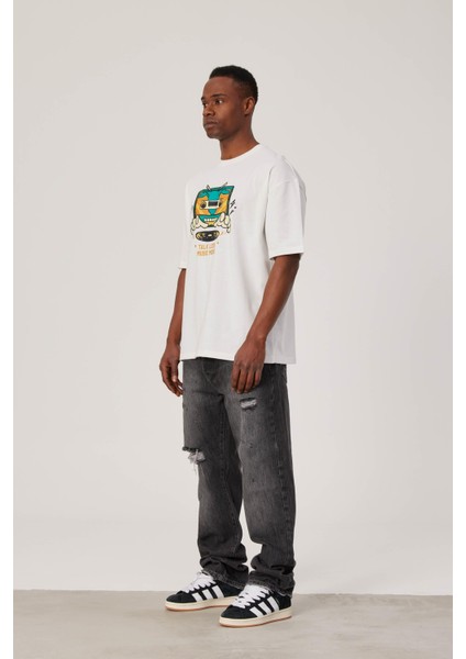 Kaset Figür Baskılı Beyaz Tshirt modelleri