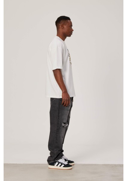 Kaset Figür Baskılı Beyaz Tshirt fırsatları