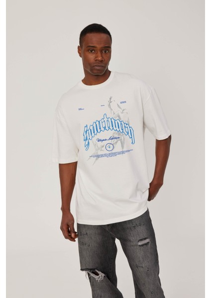 Utopia Figür Baskılı Beyaz Tshirt