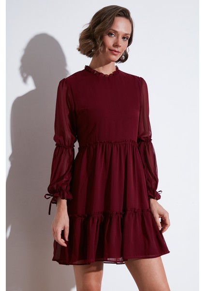 Regular Fit Dik Yaka Büzgülü Astarlı Mini Elbise Kadın Elbise 611EL345 fiyatları