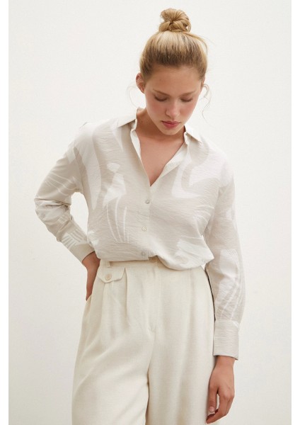 V Yaka Modal Gömlek Bej indirimleri