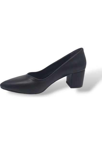 106 Kadın Siyah Sivri Burun Alçak Topuklu Ayakkabı modelleri