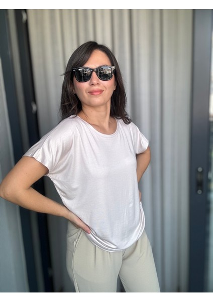 Modal Yuvarlak Yaka Kısa Kol Tişört