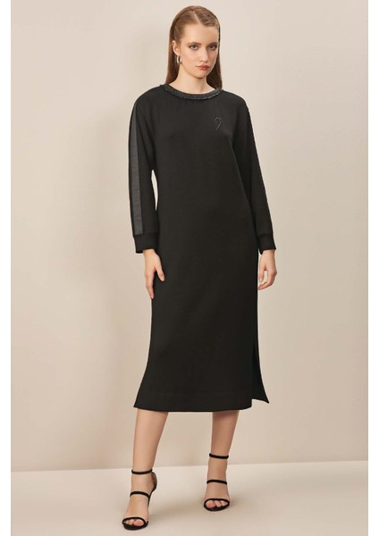 Yuvarlak Yaka Siyah Örme Elbise