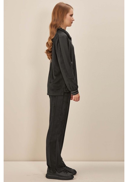 Hakim Yaka Siyah Kadife Eşofman Üstü modelleri