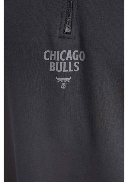 DeFactoFit NBA Chicago Bulls Kalın Jogger Eşofman Altı Standart Fit Cepli Düz Paça C9265AX24AU