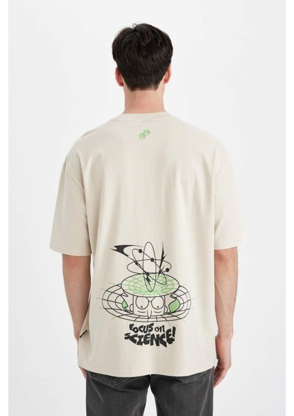 Rick and Morty Oversize Geniş Kalıp Bisiklet Yaka Sırt Baskılı Kısa Kollu Tişört B8100AX24SM