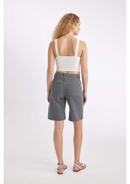 Normal Bel Kısa Paça Gabardin Bermuda Şort D0965AX24SM