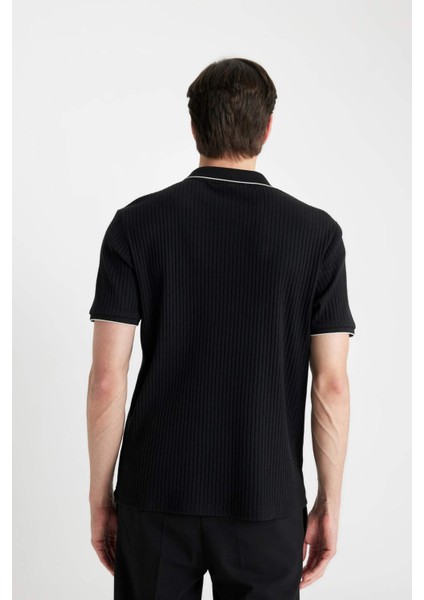Slim Fit Dar Kesim Polo Yaka Kısa Kollu Fitilli Kaşkorse Yarım Fermuarlı Siyah Tişört D3948AX24SM