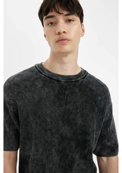 Relax Fit Bisiklet Yaka Selanik Kumaş Kısa Kollu Tişört fırsatları