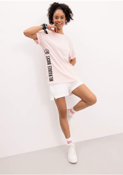 Fit NBA Milwaukee Bucks Boxy Fit Bisiklet Yaka Kısa Kollu Tişört B9889AX24SM