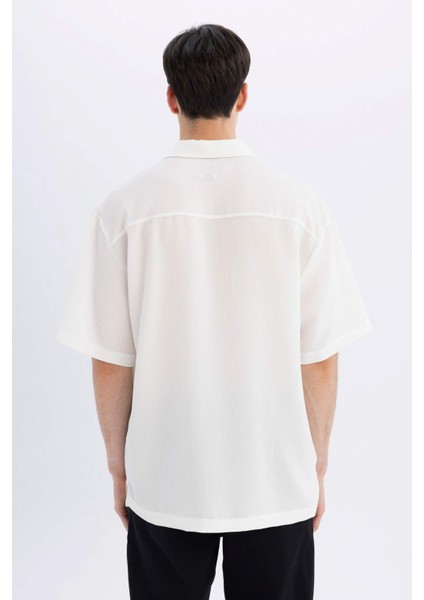 Relax Fit Yazlık Polo Yaka Krinkıl Kumaş Kısa Kollu Beyaz Gömlek C7398AX24SM