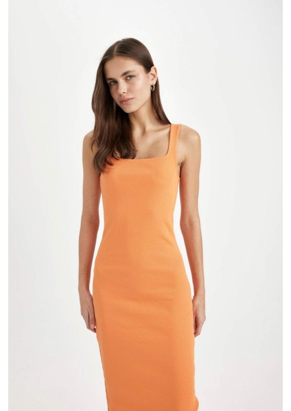 Bodycon Vücuda Oturan Basic Düz Kare Yaka Fitilli Kaşkorse Kolsuz Midi Elbise Z7577AZ24SM