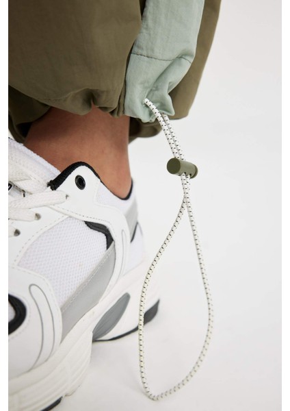 Fit Jogger Eşofman Altı Beli Lastikli Paçası Ayarlanabilir Lastikli Paraşüt Kumaş B4234AX24SP