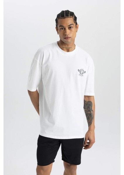 Fit Oversize Fit Bisiklet Yaka Sırt Baskılı Kısa Kollu Tişört C0423AX24SM