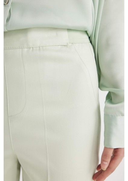 Sigaret Saten Kumaş Pantolon Normal Bel Basic Düz Beli Lastikli Düz Paça J8743AZ24SM