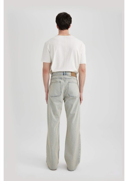 Flare Fit Bol Kalıp Normal Bel Geniş Paça Soluk Efektli Jean Pantolon B8326AX24SM