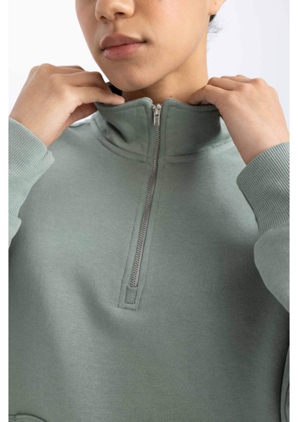 Fit Crop Dik Yaka Etek Ucu Lastikli Basic Düz Sporcu Sweatshirt C3747AX24SP