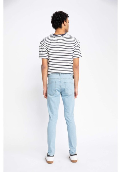 Super Skinny Fit En Dar Kalıp Normal Bel Ekstra Dar Paça Jean Pantolon A6942AX23AU
