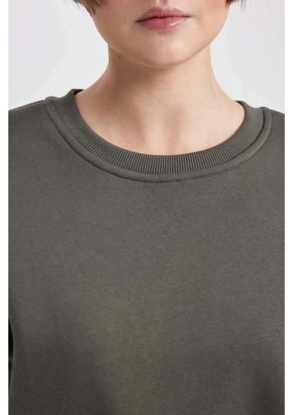 Relax Fit Bisiklet Yaka Kalın Basic Düz Sweatshirt B8568AX23WN