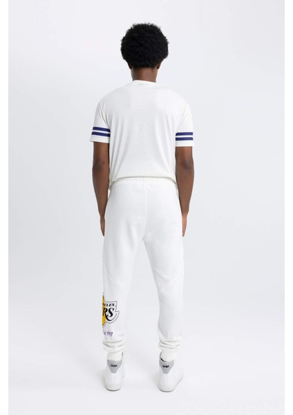 Fit NBA Los Angeles Lakers Standart Fit Jogger A9842AX23WN