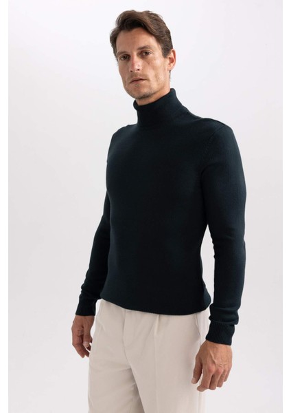 Slim Fit Dar Kesim Balıkçı Yaka Basic Düz Triko Kazak R1124AZ23WN