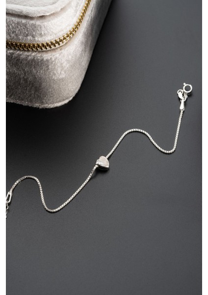 925 Ayar Gümüş Rodyum Kaplama Zirkon Taşlı Minimal Kalp Model Bileklik fiyatları