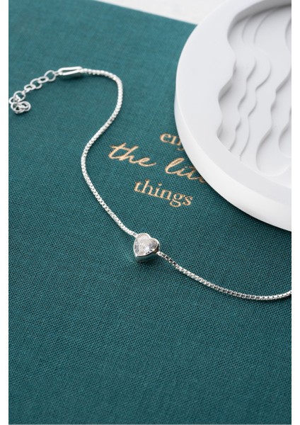 925 Ayar Gümüş Rodyum Kaplama Zirkon Taşlı Minimal Kalp Model Bileklik fırsatları