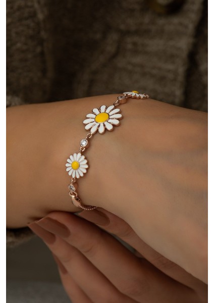 925 Ayar Gümüş Işıklı Kutuda 3'lü Papatya Bileklik Kadın Gümüş Bileklik fırsatları