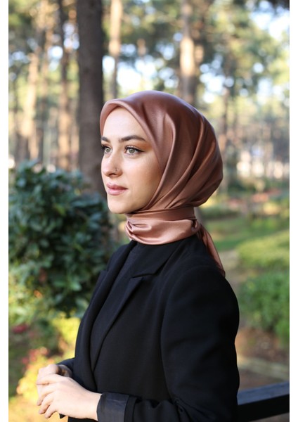 Düz Kristal Tesettür Eşarp Ebat 95 x 95 cm modelleri