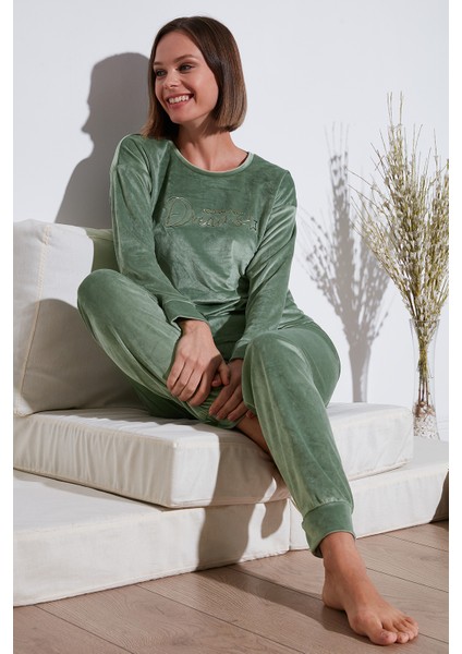 Standart Fit Bisiklet Yaka Yumuşak Kadife Pijama Takımı Bayan Pijama Takımı 6094202