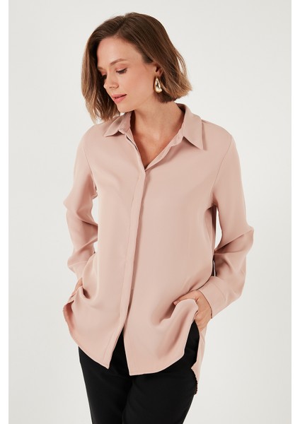 Regular Fit Önü Kısa Arkası Uzun Düz Gömlek Bayan Gömlek 611GO020 indirimleri