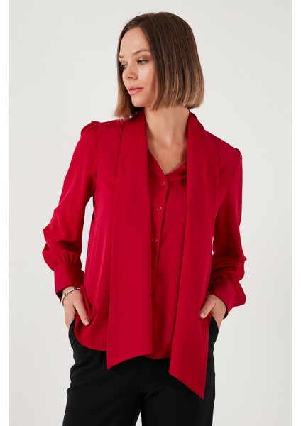 Regular Fit Bağlama Detaylı V Yaka Gömlek Bayan Gömlek 611GO0202 indirimleri