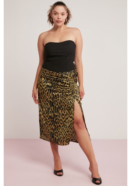 Adriana Kadın Fitilli Kalın Dokulu Vücudu Tamamen Saran Straplez Siyah Büyük Beden Bluz modelleri