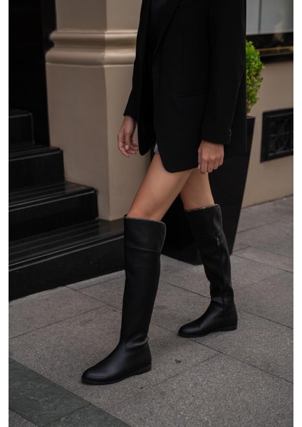 Siyah Kadın Taş Detaylı Uzun Deri Kadın Çizme