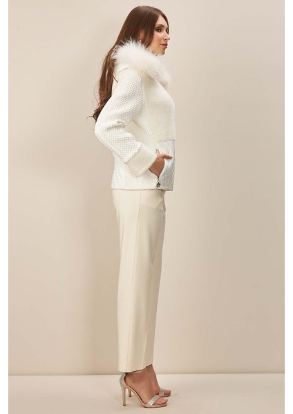 Kapüşonlu Ekru Dokuma Mont modelleri