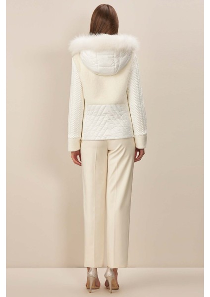 Kapüşonlu Ekru Dokuma Mont fırsatları