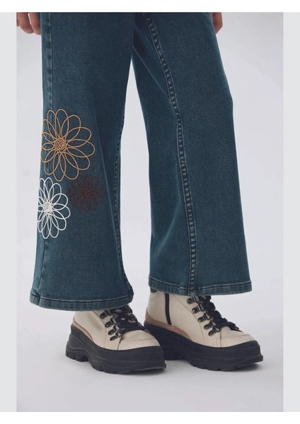 Kız Çocuk Çiçek Desenli Kot Pantolon